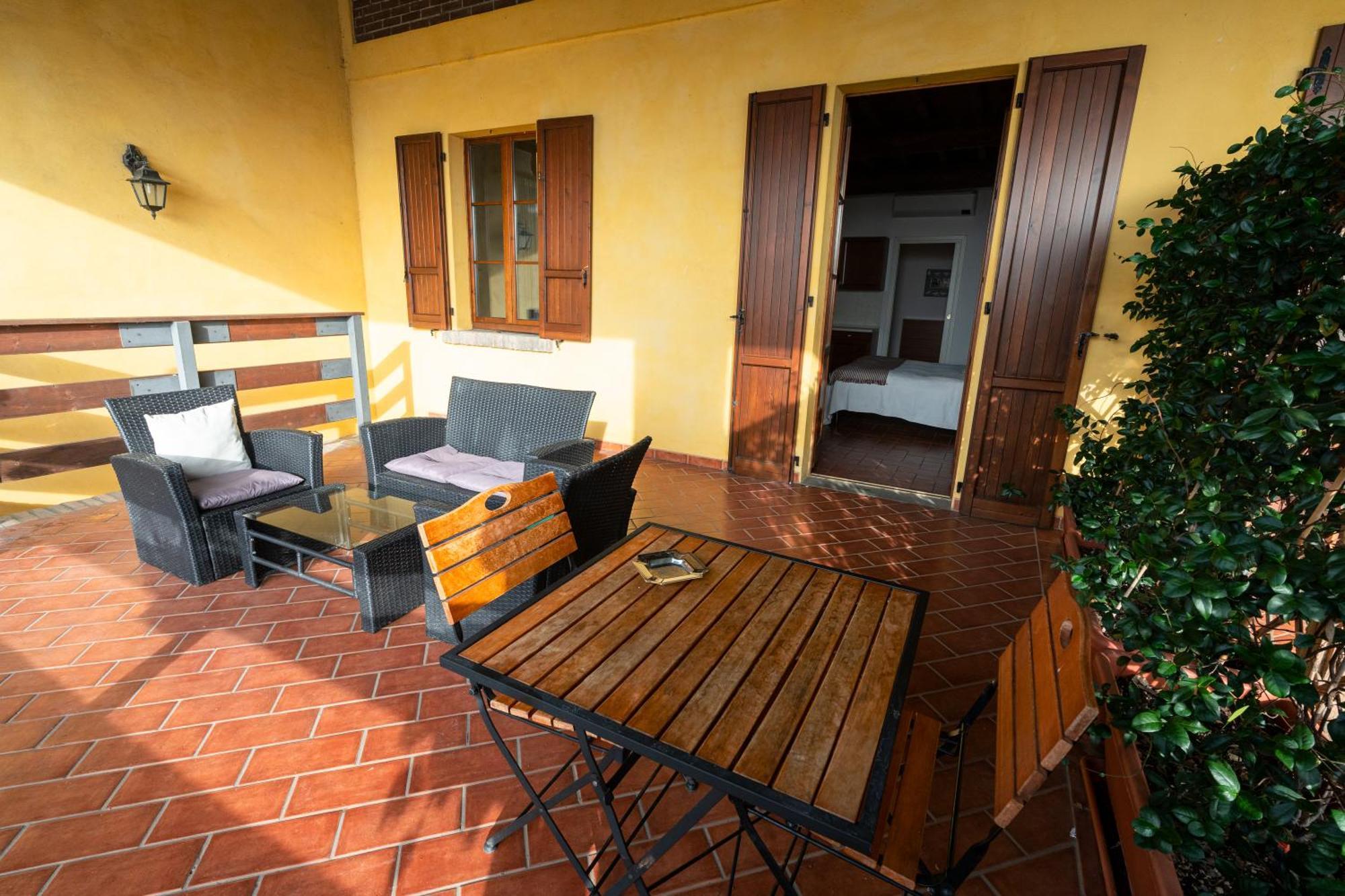 Agriturismo Bassanella Treviglio Exterior photo